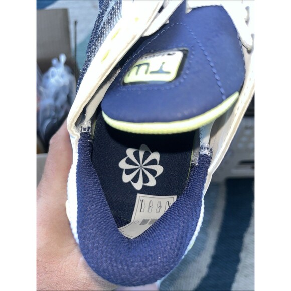 Size 11.5 - Nike Air Max TW White Lemon Twist Navy main image 8